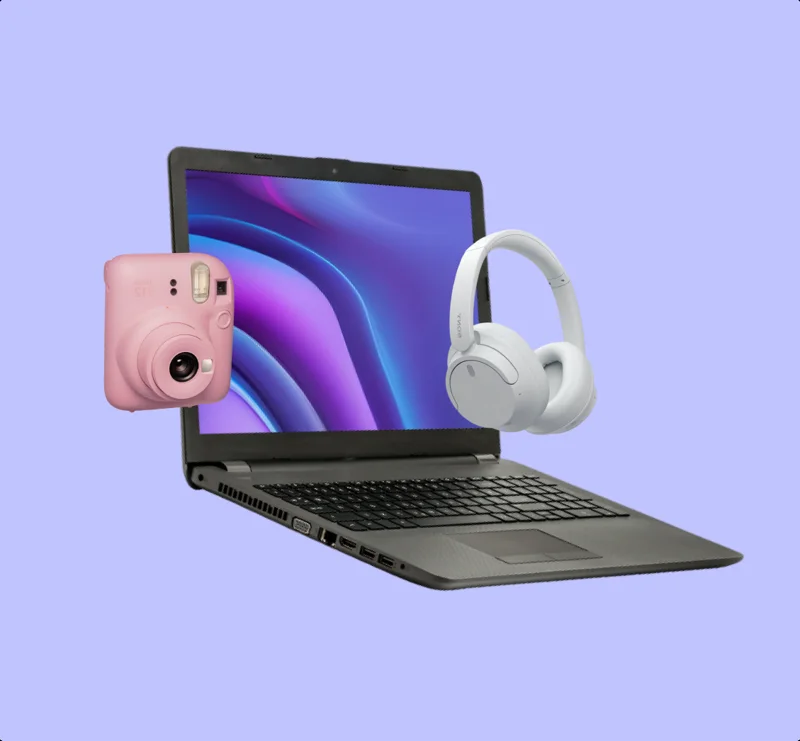 Laptop con audífonos y cámara